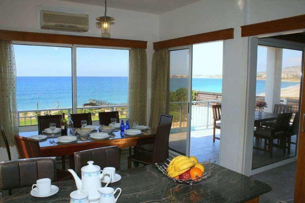 Paphos Blue Coral Beach Villas מראה חיצוני תמונה