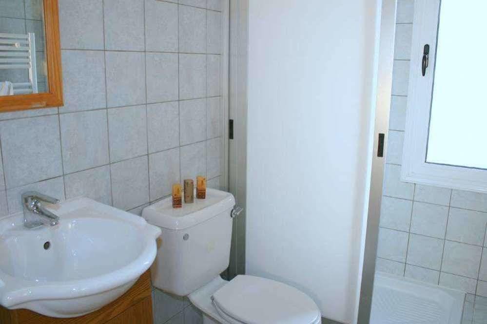 Paphos Blue Coral Beach Villas מראה חיצוני תמונה
